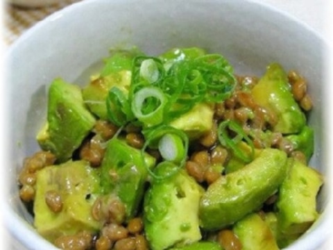 夏バテ対策にアボカド&納豆のスタミナ丼♪